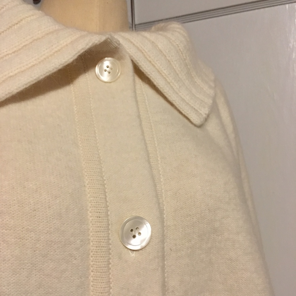 Vintage Soft Lambswool Cape Button Front Ivory S/M - Picture 7 of 8